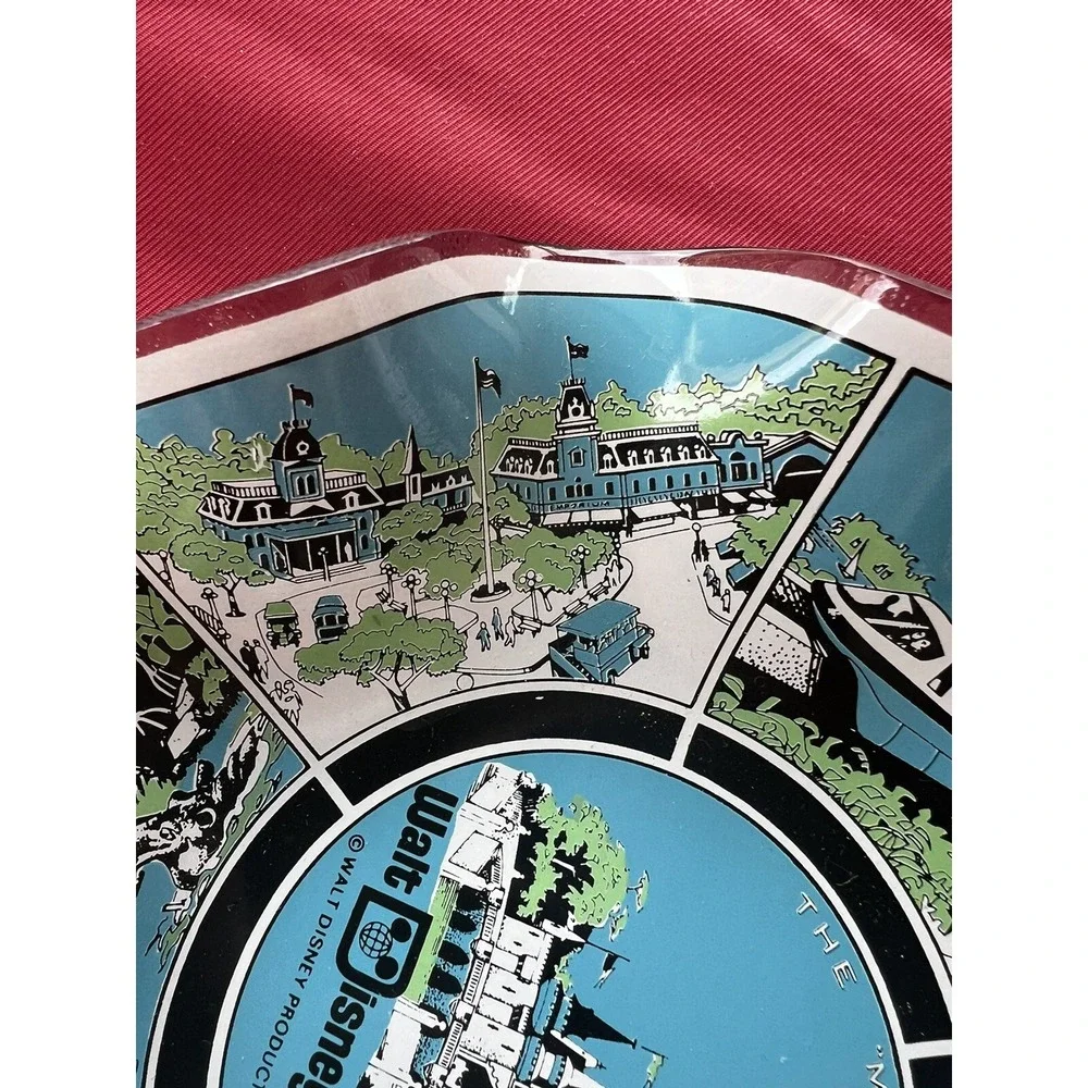 Vintage‎ Walt Disney World Magic Kingdom Fluted Glass Ashtray Candy Dish